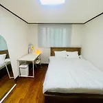 The Biggest Three Bedroom In Hongdae, Sinchon, Yonsei