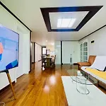 The Biggest Three Bedroom In Hongdae, Sinchon, Yonsei