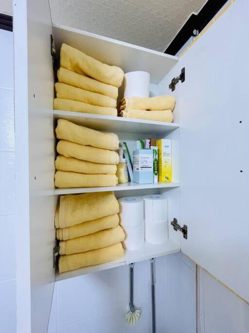 The Biggest Three Bedroom In Hongdae, Sinchon, Yonsei * Seoul