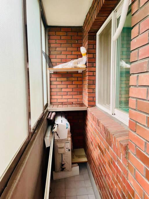 The Biggest Three Bedroom In Hongdae, Sinchon, Yonsei Apartment Seoul