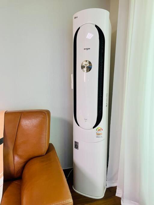The Biggest Three Bedroom In Hongdae, Sinchon, Yonsei * Seoul