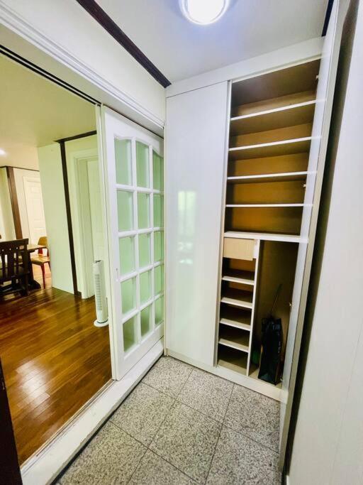 The Biggest Three Bedroom In Hongdae, Sinchon, Yonsei Apartment Seoul