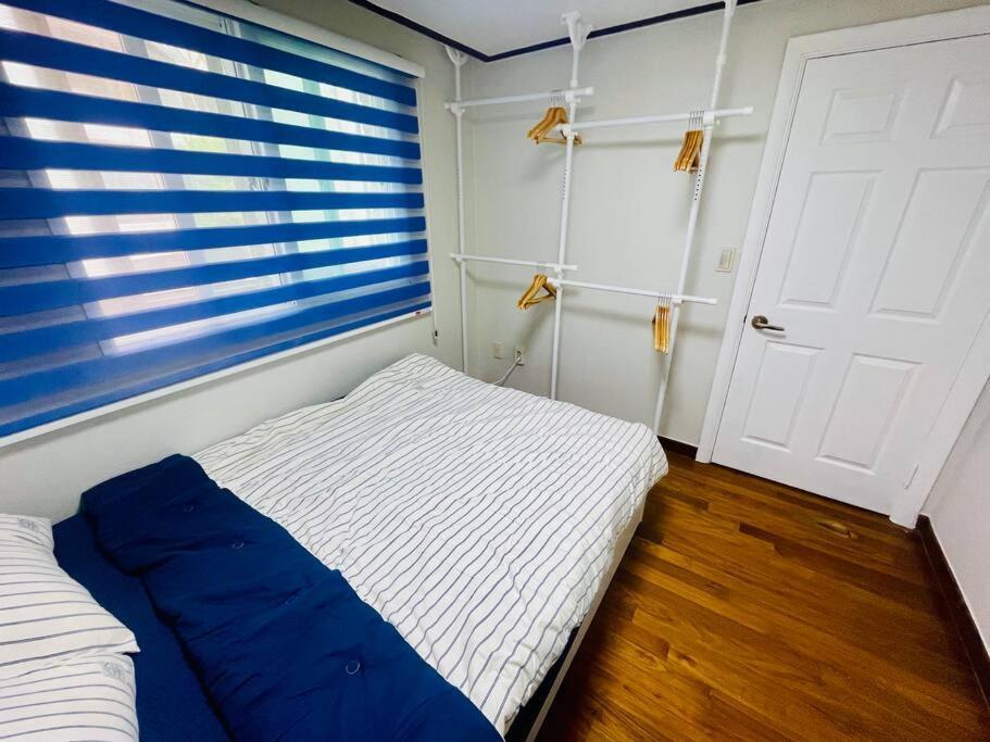 The Biggest Three Bedroom In Hongdae, Sinchon, Yonsei * Seoul